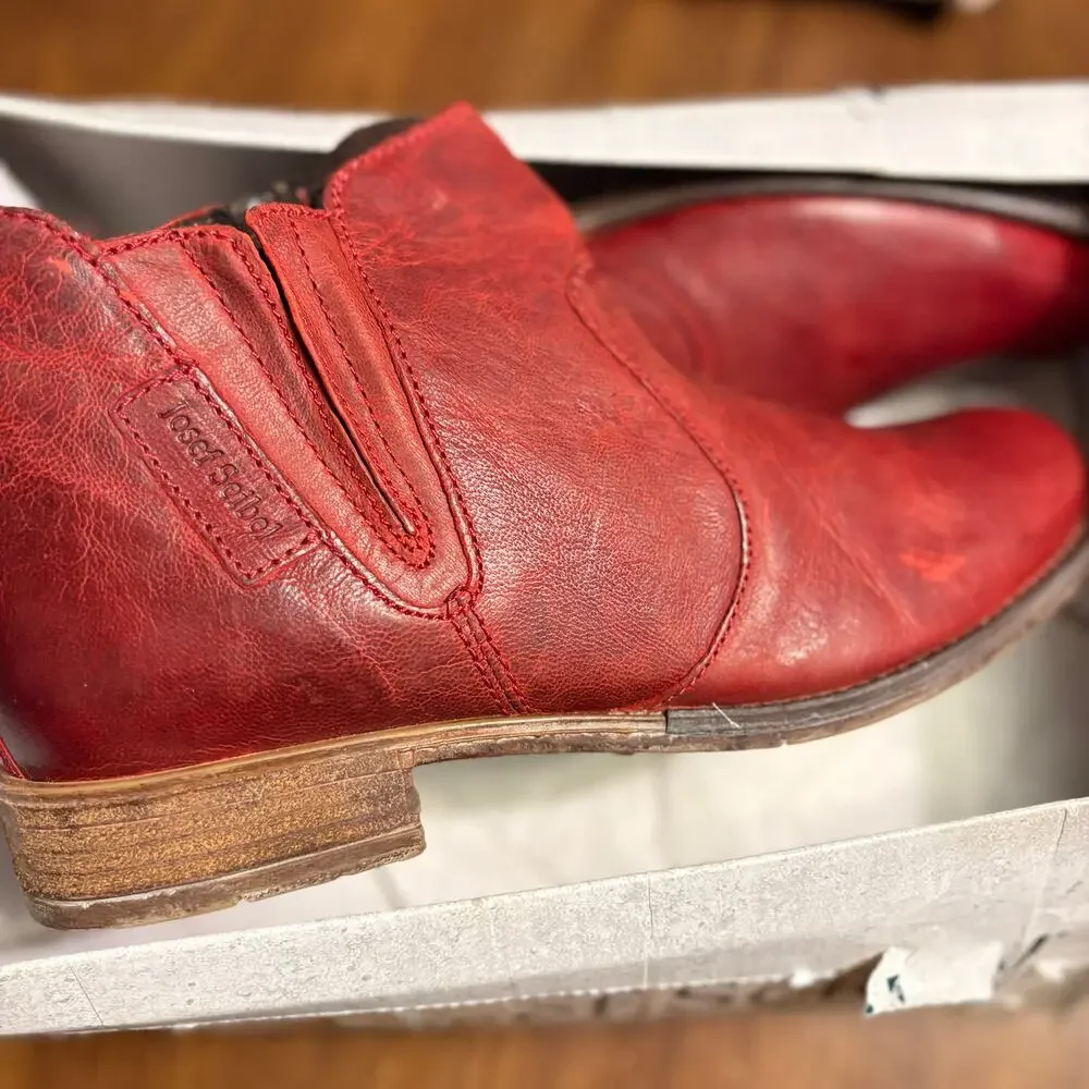 Josef Seibel Sienna 45 Boots 9.5 US 40 EU NWT Red Leather Ankle Booties Comfort